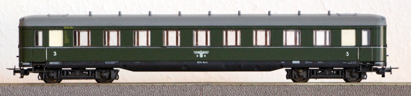 Die Einheits-Schnellzugwagen als H0-Modelle Li833010