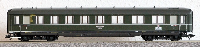 Die Einheits-Schnellzugwagen als H0-Modelle Ma432513