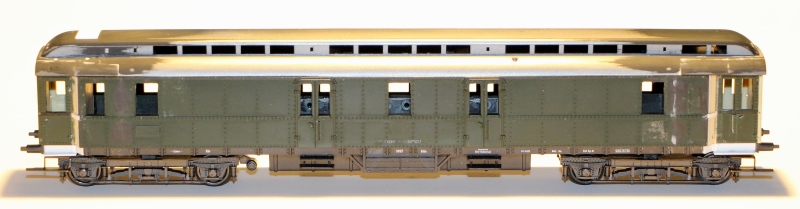 Die Einheits-Schnellzugwagen als H0-Modelle Post4u51