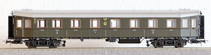 Die Einheits-Schnellzugwagen als H0-Modelle Rc454411