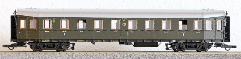 Die Einheits-Schnellzugwagen als H0-Modelle Rc454412