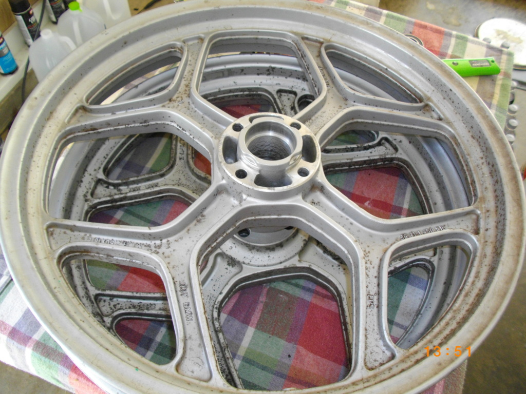 Refurbishing wheels Imgp4018