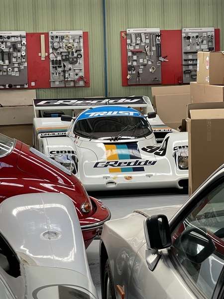 Centre Porsche à Poitiers "Garage BOURGOIN" Aacy8a10