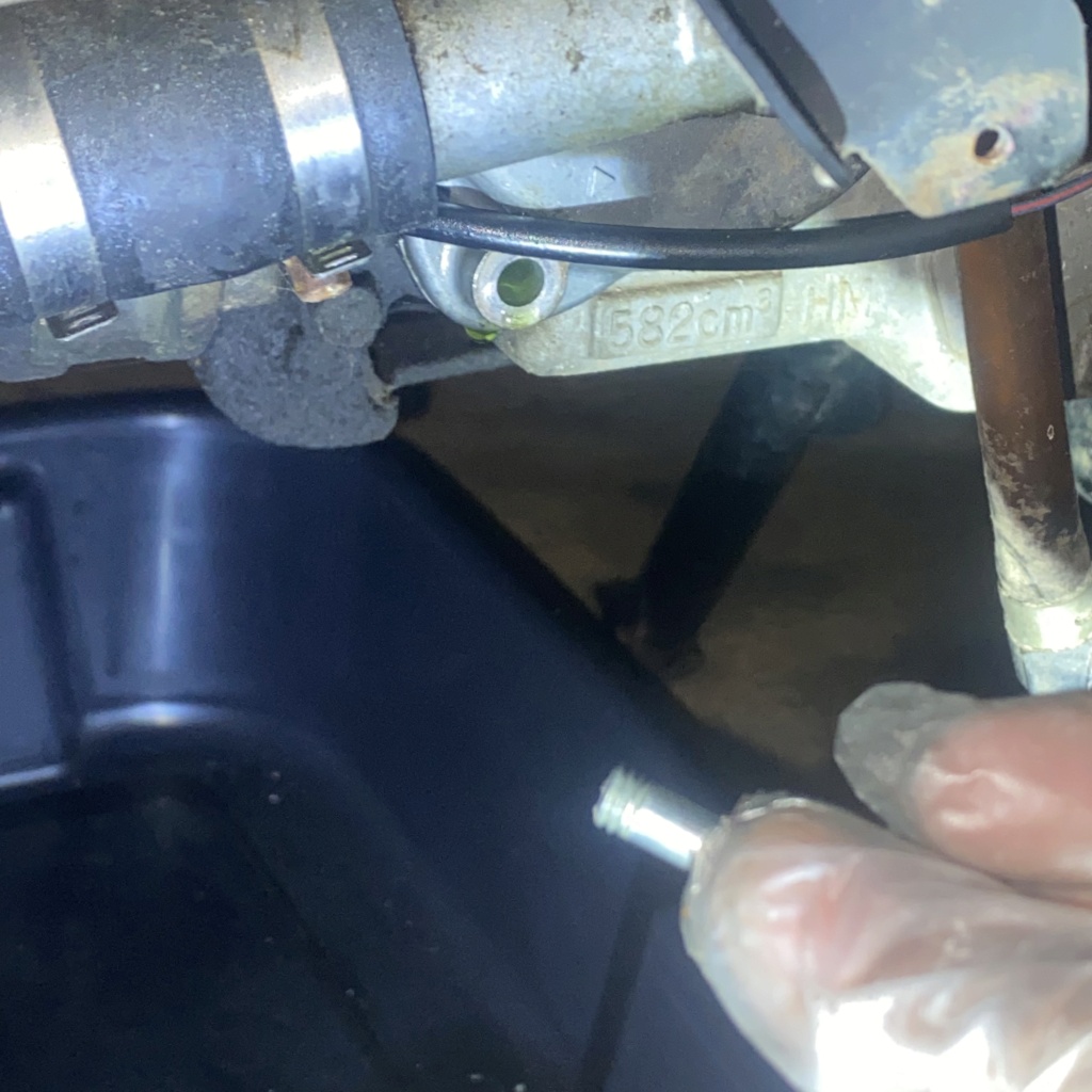 Broken coolant bolt - Help! A7808810