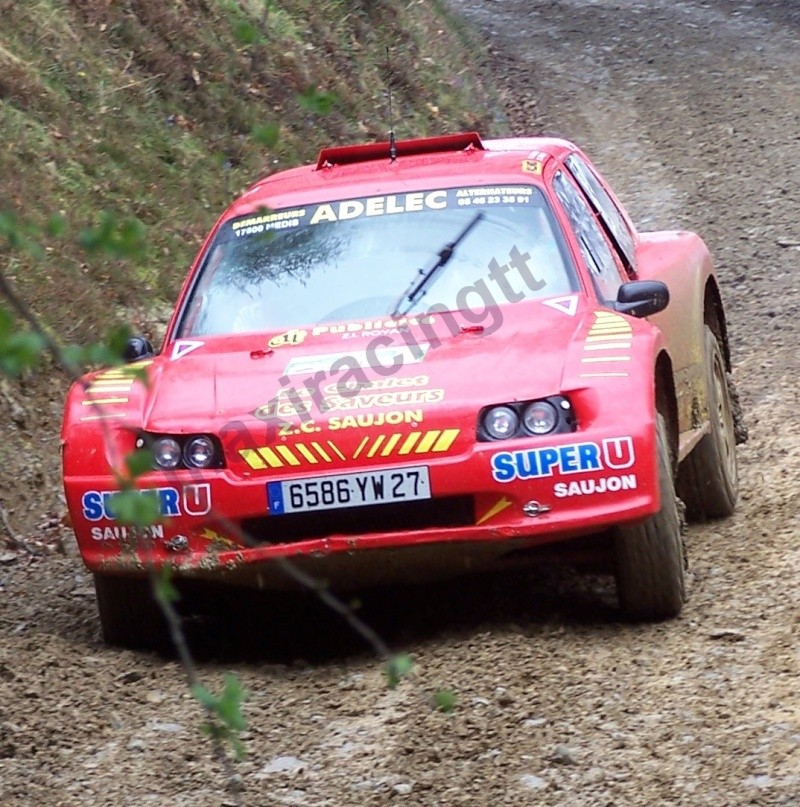 recherche photos videos  clio  maxi rouge  n 53 ! Rallye16