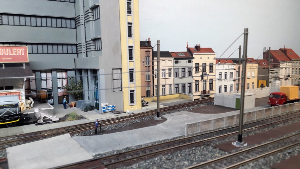Bruxelbourg Central - Un réseau modulaire urbain à picots (suite) - Page 3 Portiq12