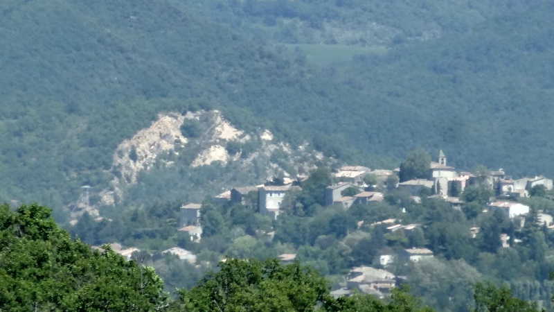 beau temps! pas trop de pierre sèches.. mais jolis chemins... Reculo25