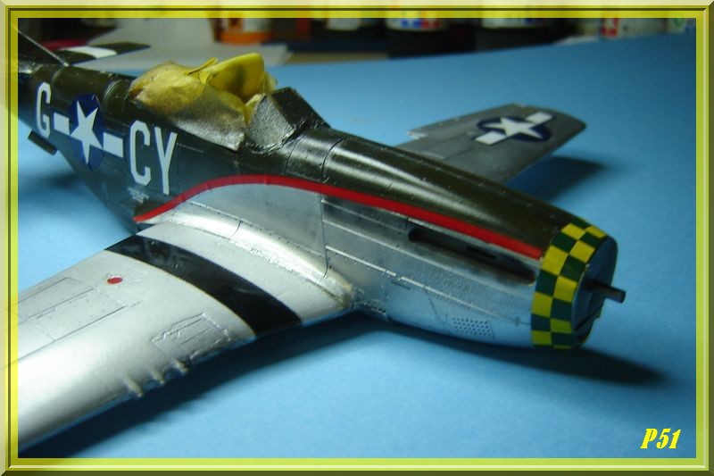 [Tamiya] 1/48 - North American P-51D Mustang & US army staff car  - Page 4 Dsc02611