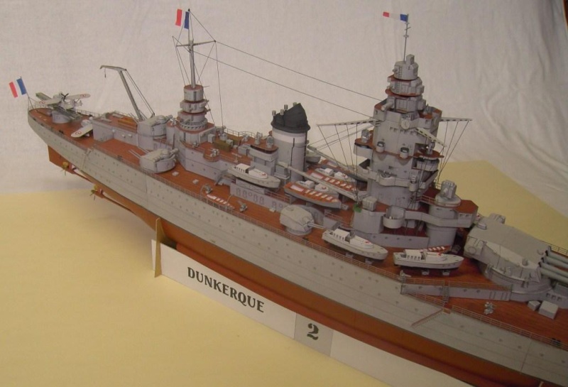 Franz. Schlachtschiff DUNKERQUE 1:200 von WAK Galerie Pict5624
