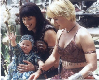 Livre IV- Azthia en images Xena-g10