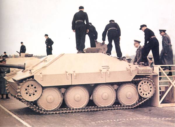 15 cm SiG 33/2 auf Jagdpanzer 38(t) Hetzer10