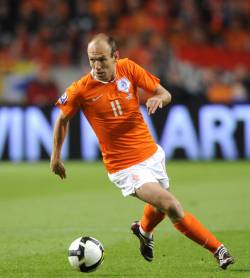 Saison 3 : Ballon d'or !!! Robben10