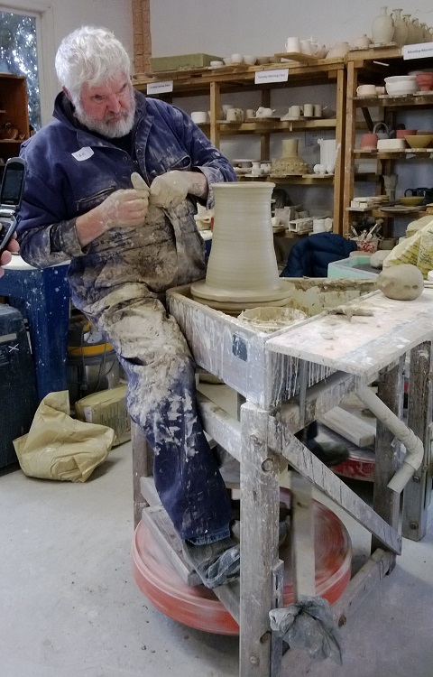 potters - Ian Smail workshop at Auckland Studio Potters' .... Ian_10