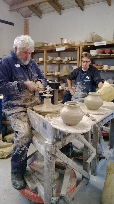 Ian Smail workshop at Auckland Studio Potters' .... Ian_s10