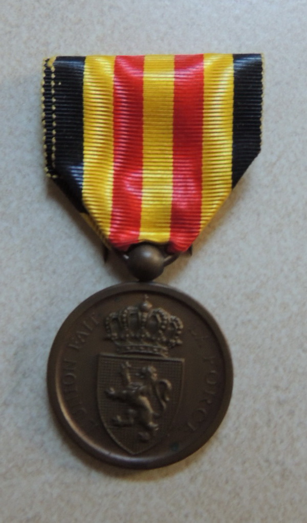Ma petite collection de Médailles belges WW1 et WW2. Nouvelle arrivée 15/03/2015 Dscn2534