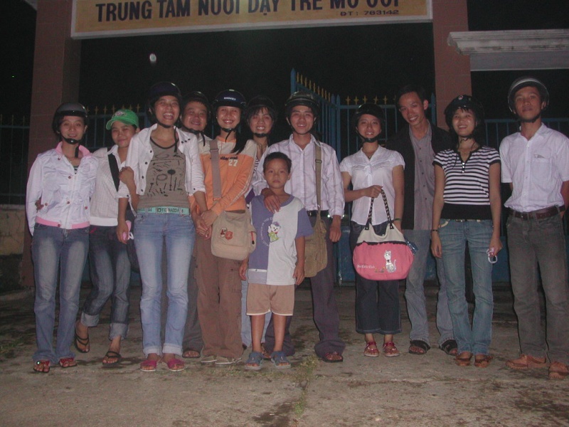 Thăm trung tâm trẻ mồ côi huyện ĐẠi Lộc Dscn2410