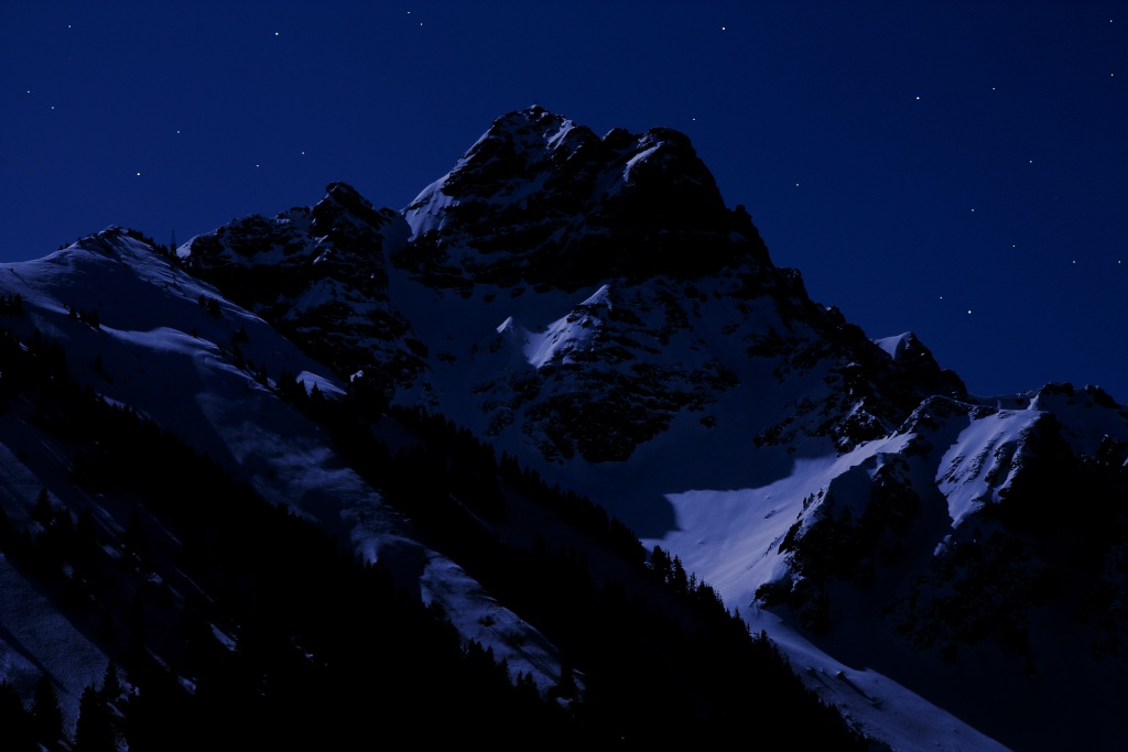 Mont de Grange (Haute Savoie) by night ... Mont_g10