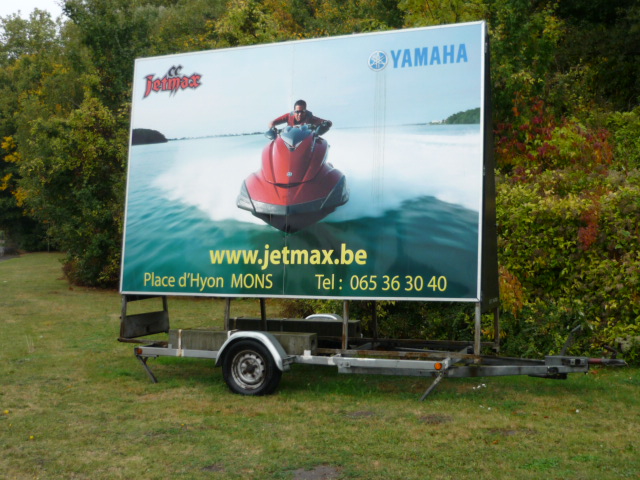 Remorque publicitaire Jetmax! Grande11