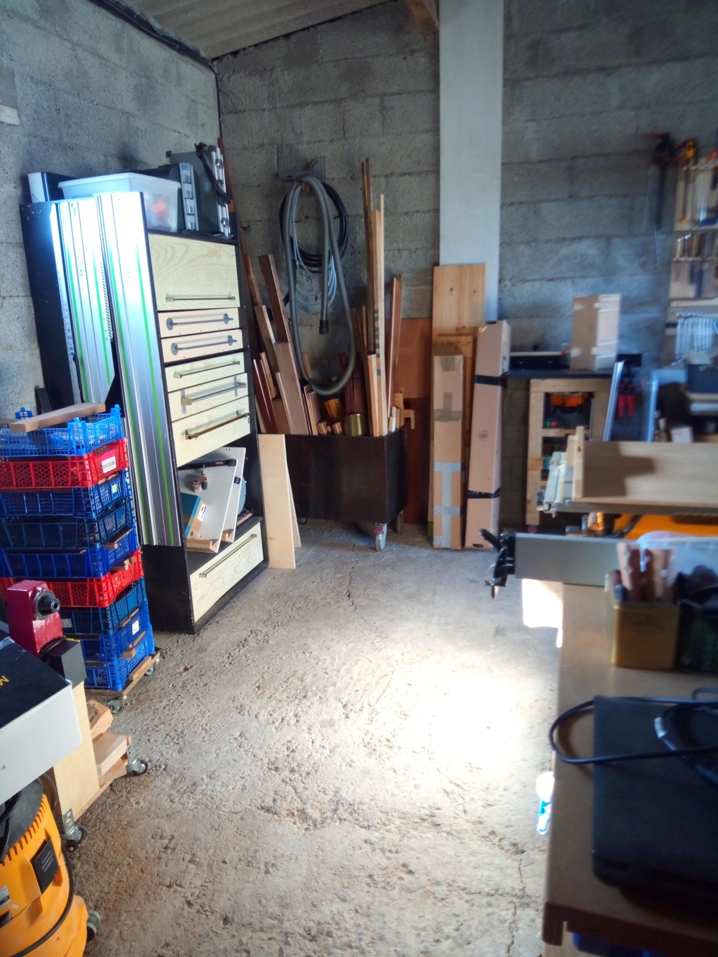 Mon garage faisant office d'atelier - Page 2 Img_2425