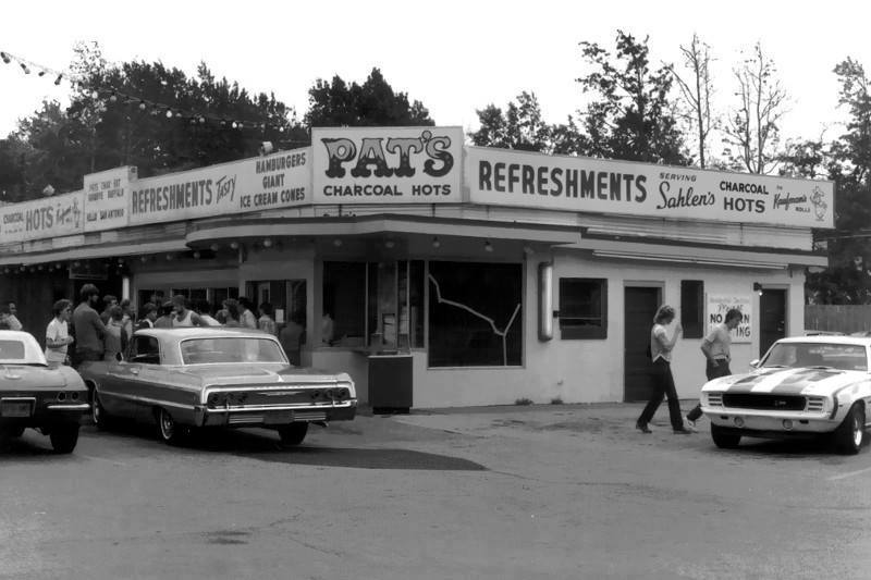 Old Gas Stations, Hotels and Car Hop Pics - Page 18 10174510