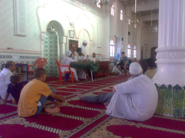 صور من مسجد خليفة خيلة بمناسبة بداية مسابقة حفظ الارعين نووية 31082011