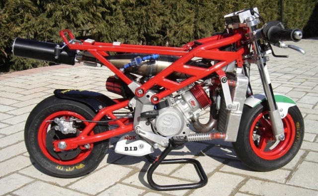 La Blata B1 di Max 77 in versione 2009 motorizzata Team Galvani 1810