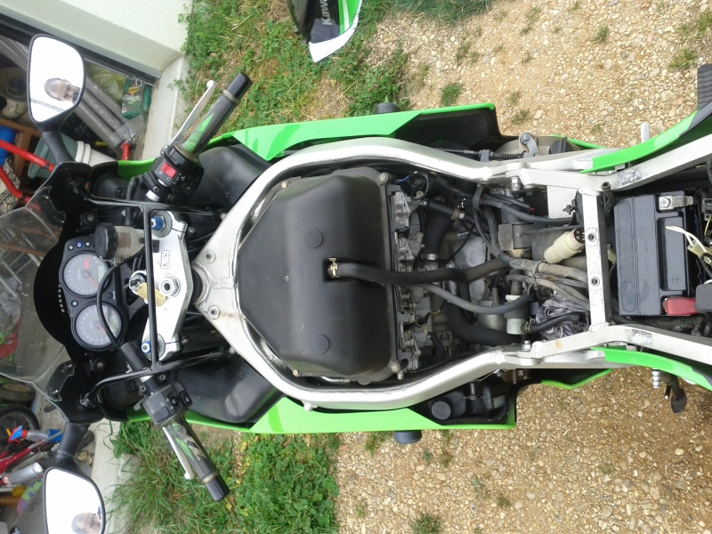 Zx6r de 2000 - Page 2 Img_2010