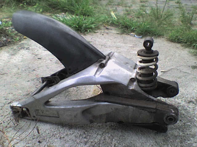 Aprilia Rs125 parts Dsc00017