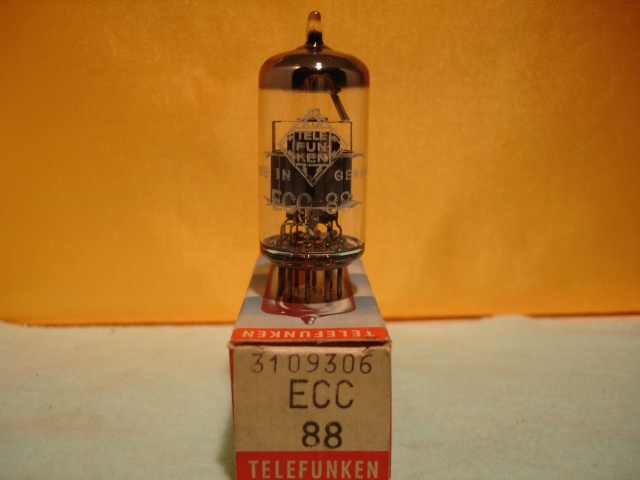 Telefunken ECC88 tube (NOS) SOLD Dsc04115