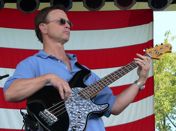 Gary Sinise - Page 39 57821612