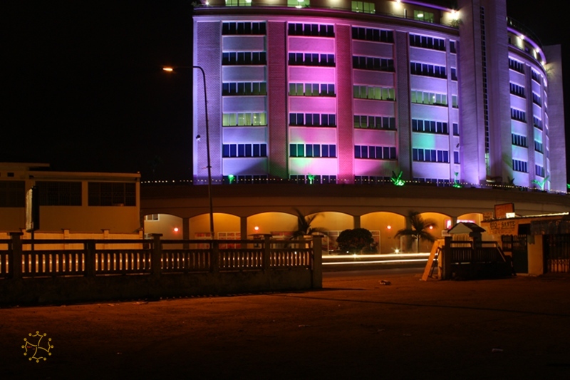 Douala by night Img_2112