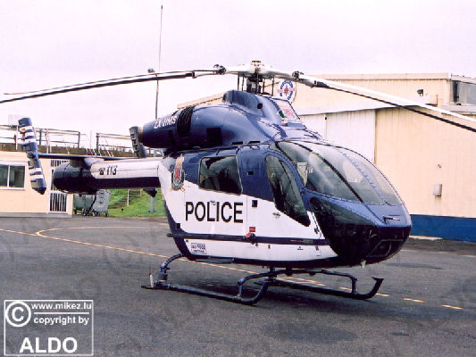 Hélicoptères PUMA SA330, MD520, camion Bedford 4 tonnes, Alouette II et Unimog ravitailleur et plus si affinités ..... - Page 5 Luxo310