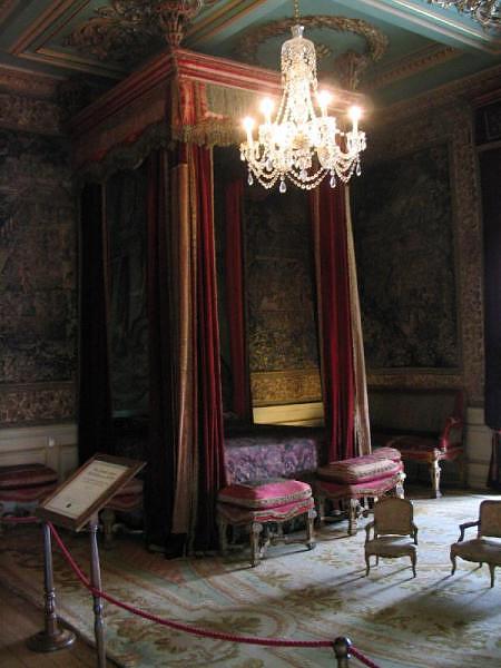 Princess Desdemona's Personal Chambers 13904010