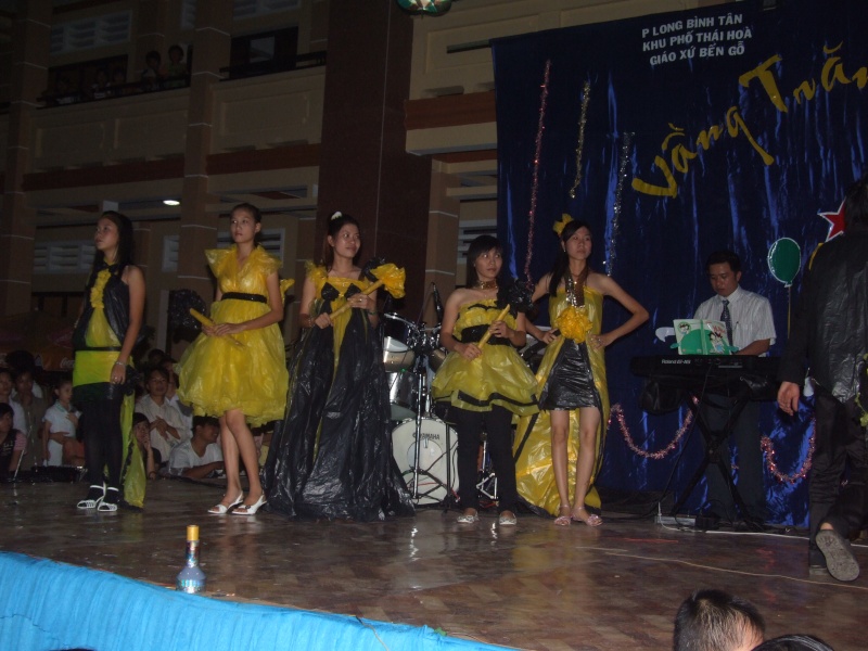 Văn Nghệ Trung Thu “ Vầng Trăng Cổ Tích’’ 2009 tiết MụcThời Trang Dscf1320