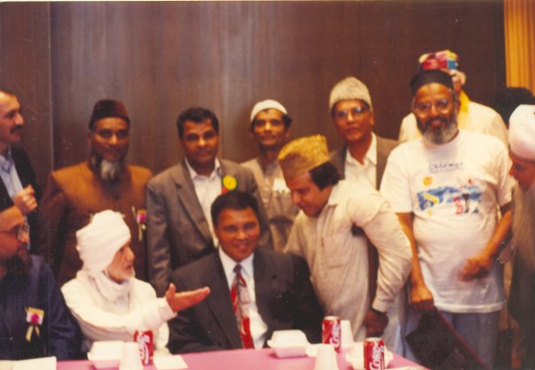 Al- Haaj Siddiq Ismail meets the legendary Boxer Mohd Ali Cillay' at Chicago 5280_214