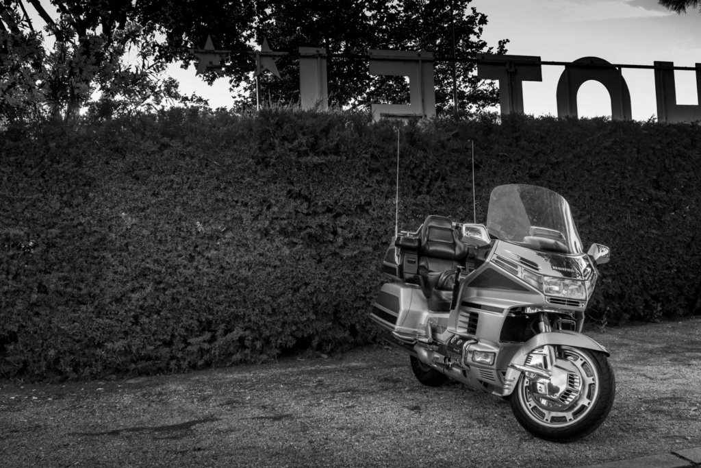 Une Goldwing pour un motard du dimanche... Dsc_0414