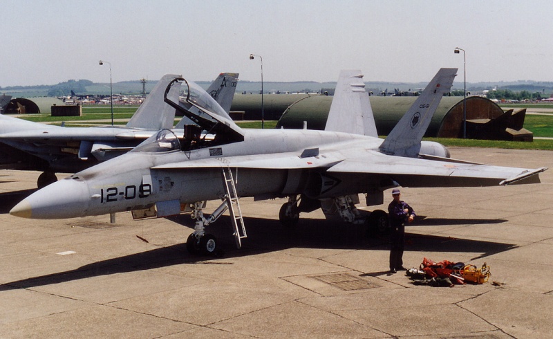 Boscombe Down 1992 - Extra pics added 12/09/09!!! 13069240