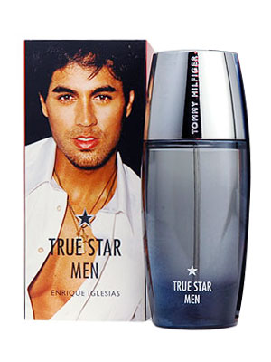 Enrique sur une affiche pour le parfum Azzaro en compagnie d'une femme - Page 3 Th_tru10