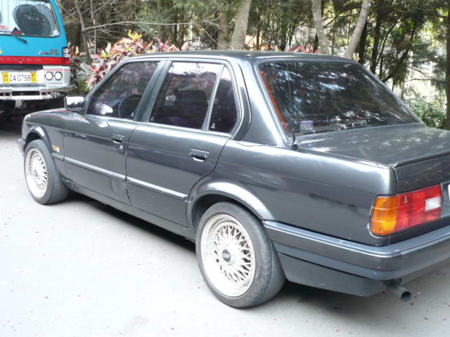 我的個人日常代步用車自售精典 BMW E30 316 無引擎號碼 P1060017