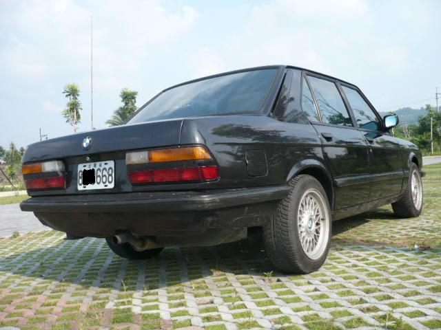 售 BMW E28 劈歷5號 520自排天窗版 P1100211