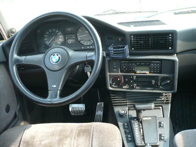 售 BMW E28 劈歷5號 520自排天窗版 P1100213