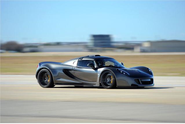 Record d’accélération de la Hennessey Venom GT  Aaa110