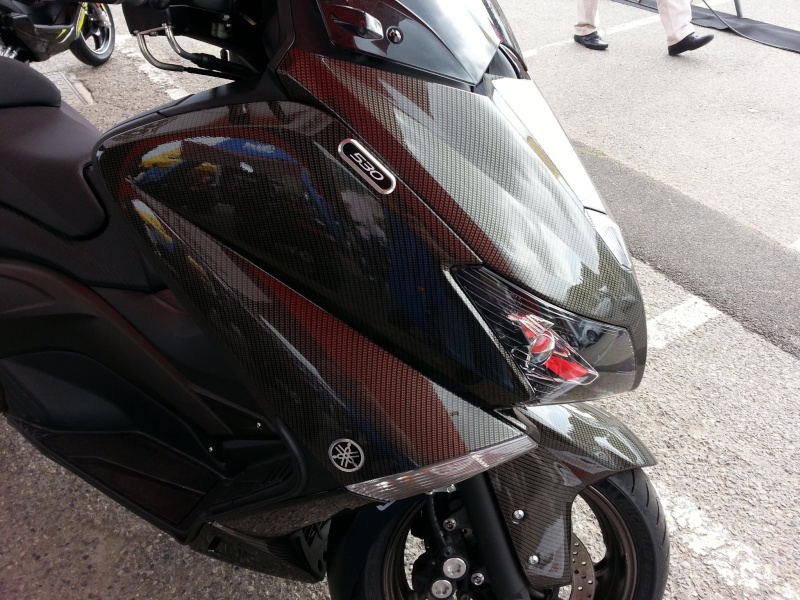 Tmax 530  imitation carbone complet !!!  93953210