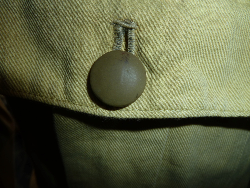 boutons-corozo-vert-pour-paletot-colonial-ou-vareuse-officier - PHILPENS - SEPT - 1 P1130379