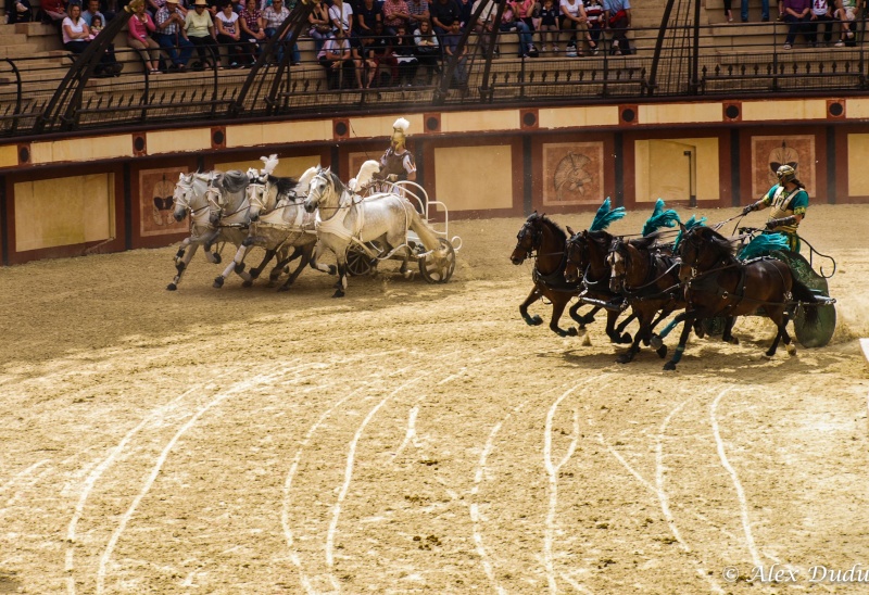 spectacle de chevaux au puy du fou!!! news photos P5077112