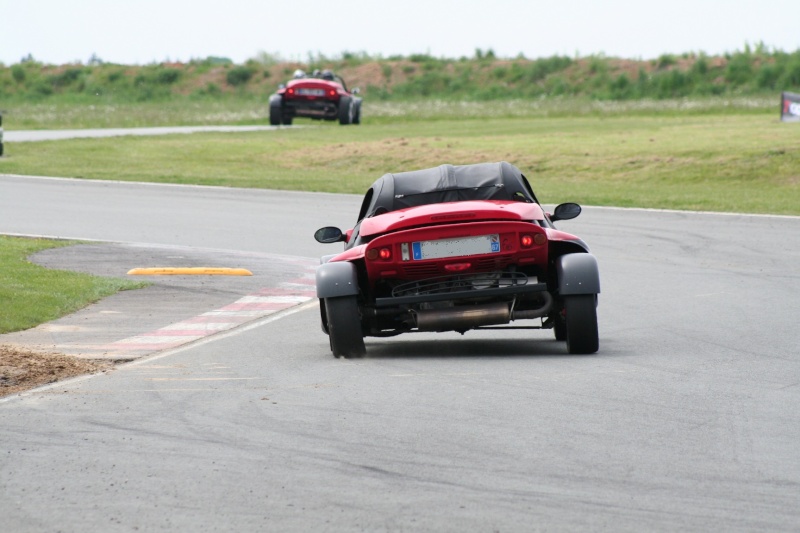 Retour du 2 ème Secma Track Day Clastres Samedi 18 Mai 2013 - Page 2 Img_5610