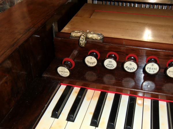 Harmonicorde et antiphonel Debain de 1863 Cimg5018
