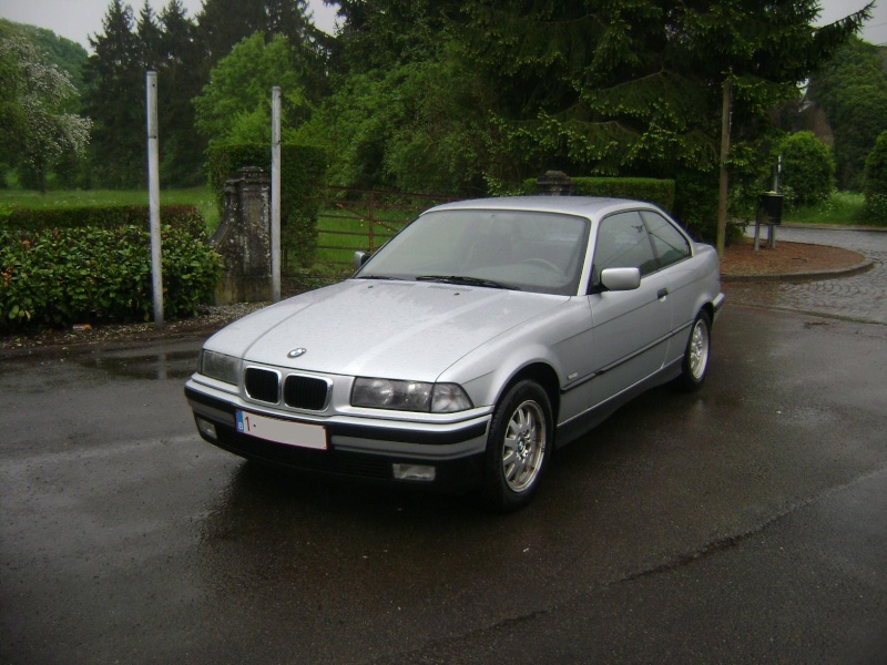 BMW 320i Coupé e36 de 1997 Dsc00616