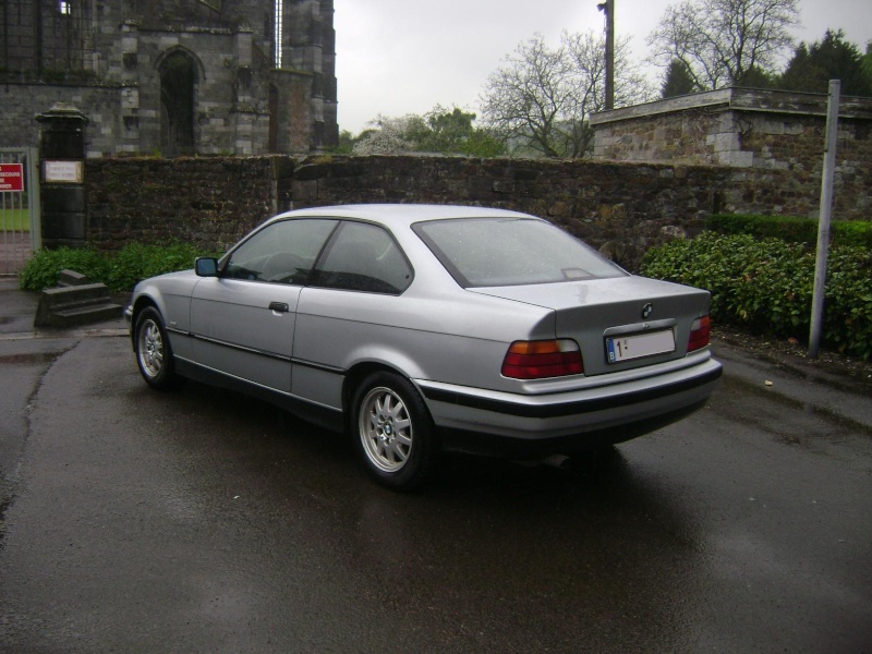 BMW 320i Coupé e36 de 1997 Dsc00617