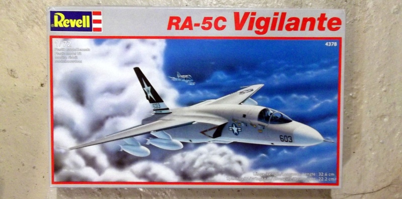 [Revell] RA-5C Vigilante Ra5_0010